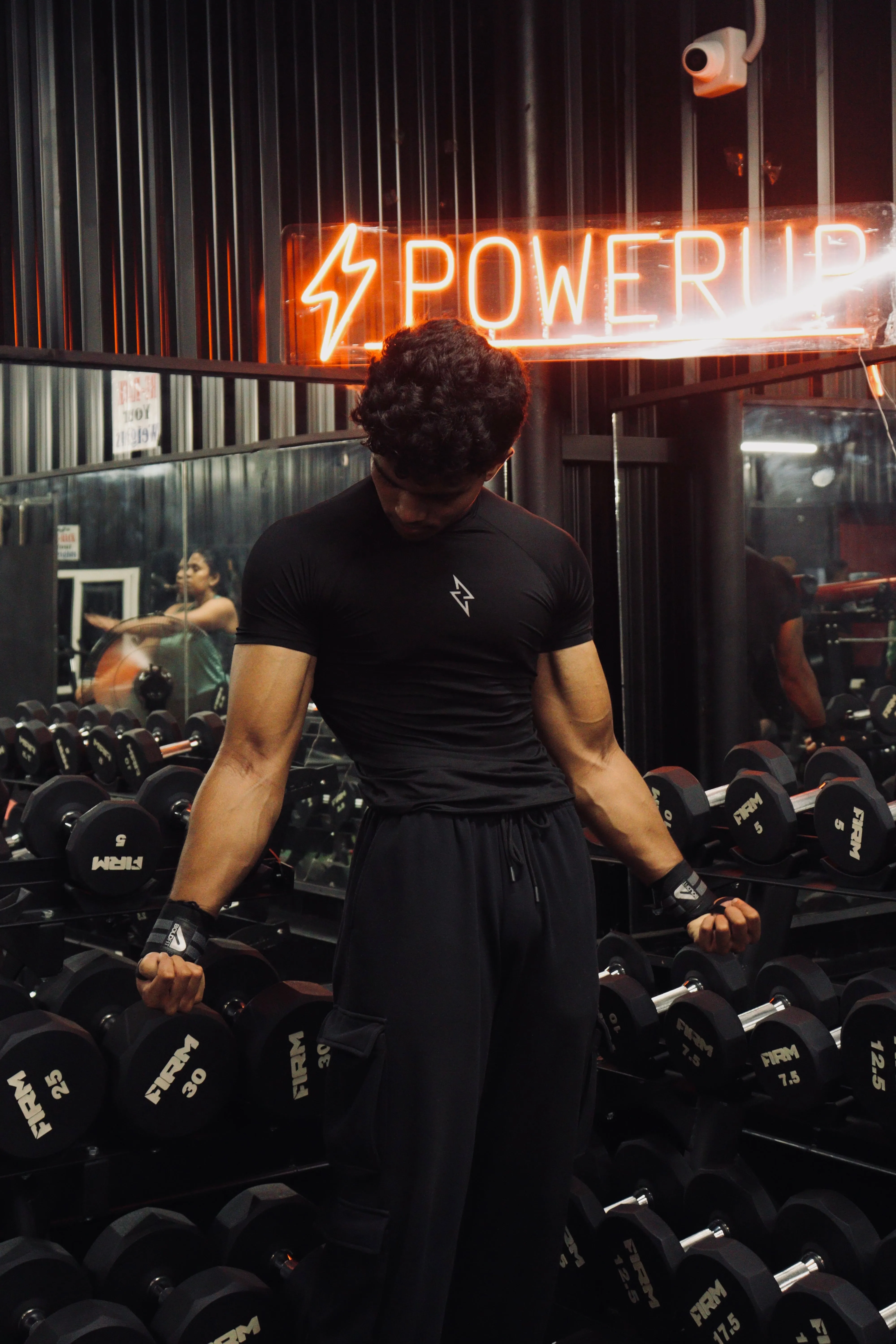 ALPHA - BLACK COMPRESSION T-SHIRT