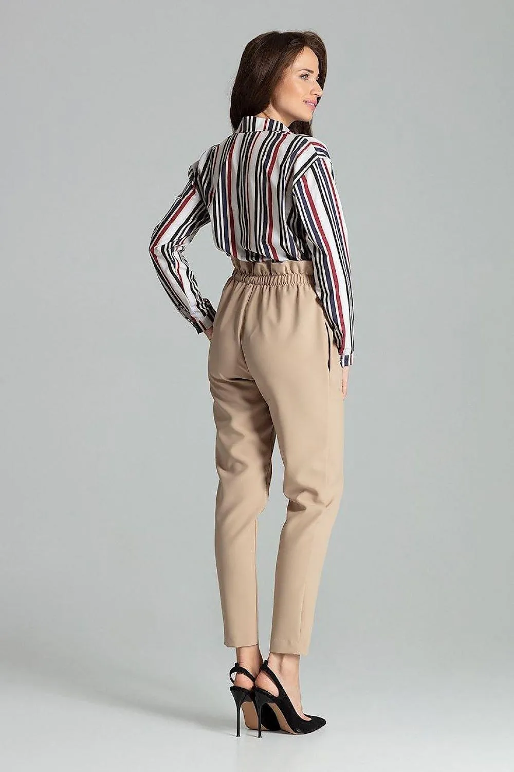 Chic Beige Trousers with Glamorous Golden Buckle - Comfortable Style