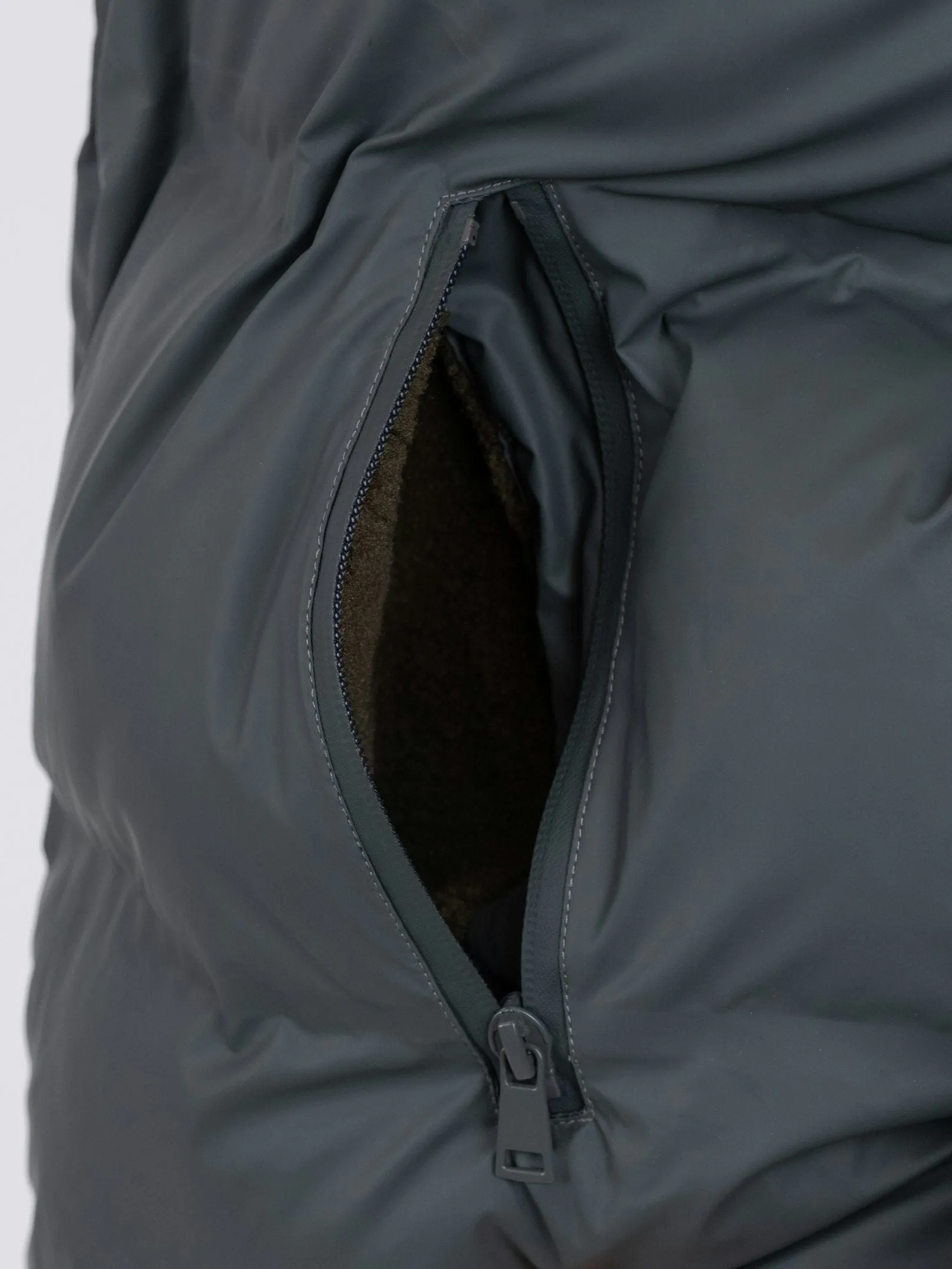 Fox C Puffer Jacket - Smoke Green