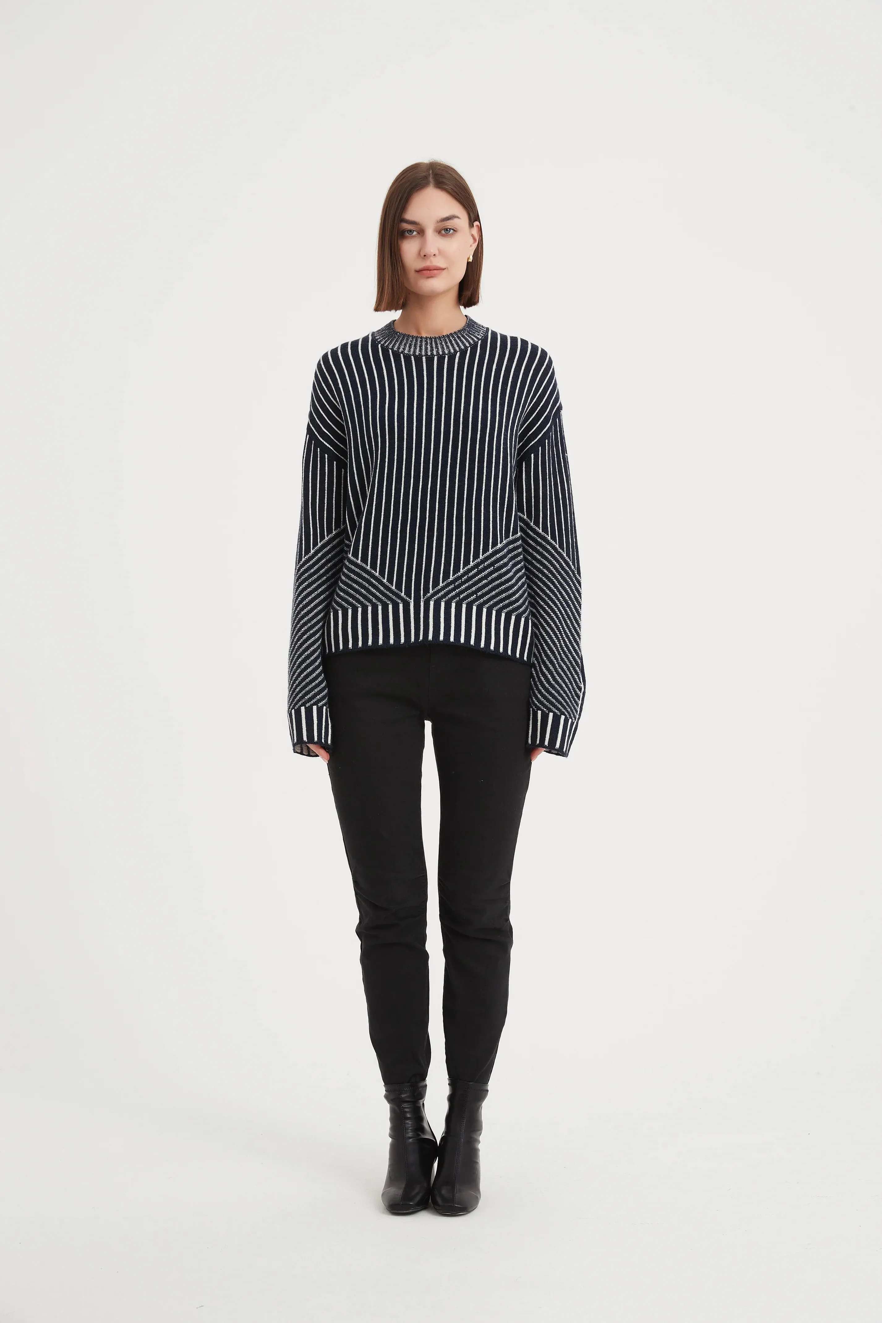 Geometric Stripe Knit Navy