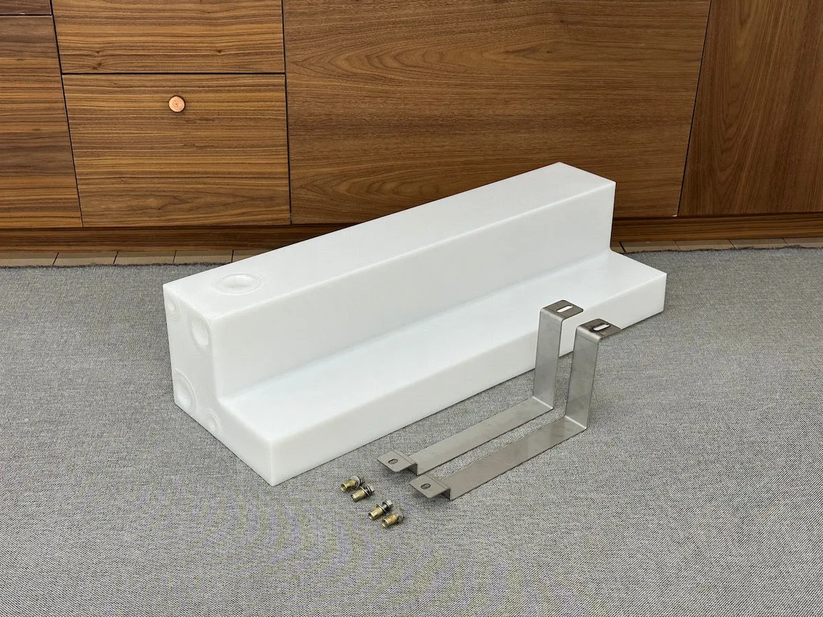 Northwest Conversions (SP-UC-11) 11 GALLON SPRINTER UNDERCARRIAGE WATER TANK