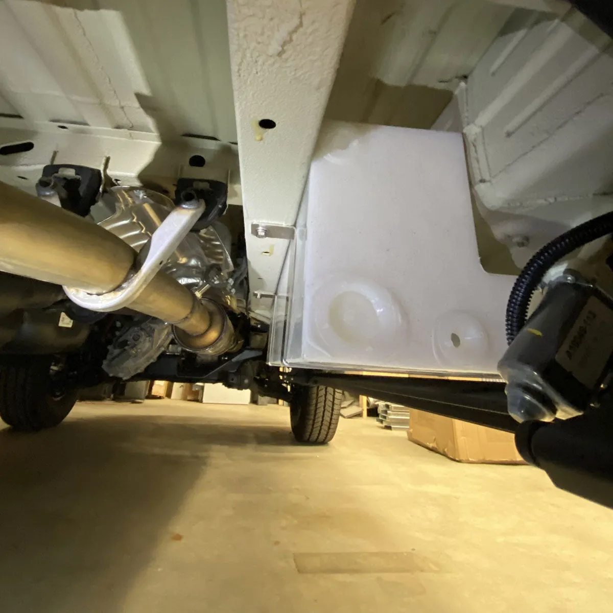 Northwest Conversions (SP-UC-11) 11 GALLON SPRINTER UNDERCARRIAGE WATER TANK