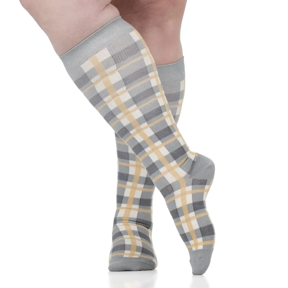 VIM & VIGR Basic Plaid Compression Socks 15-20 MmHg
