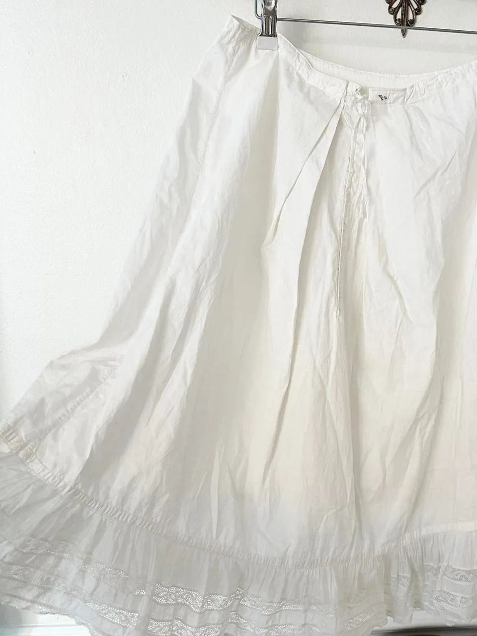 White Antique Edwardian Lace Petticoat Skirt (XS-L)