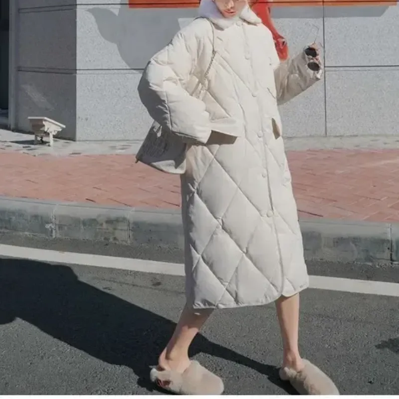 Women's Stylish Oversized Quilted Coat with Fur Collar and Buttons | Ideal for Autumn/Winter