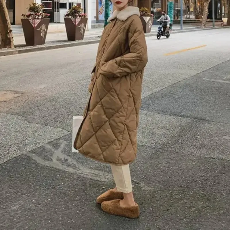 Women's Stylish Oversized Quilted Coat with Fur Collar and Buttons | Ideal for Autumn/Winter