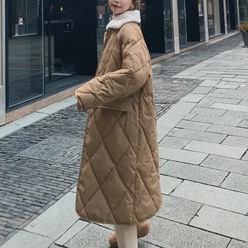 Women's Stylish Oversized Quilted Coat with Fur Collar and Buttons | Ideal for Autumn/Winter